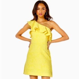 NEW BEST SELLER LILLY PULITZER Calla Yellow Pineapple Kipton One-Shoulder Romper